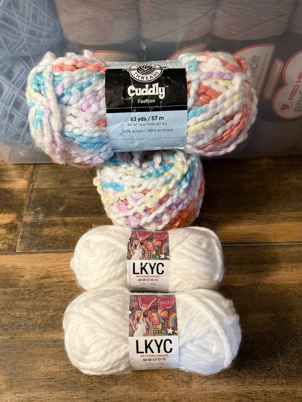 Loops & Threads Cuddly Fashion Lion Brand LKYC Discontinued Yarn Lot